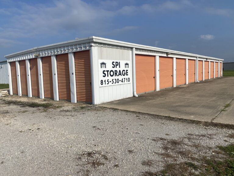 Reliable and secure self-storage solutions in Illinois withSPI Storage. Choose from five convenient locations in Cullom, Bonfield, Braidwood, Saunemin, and Dwight. Declutter your space and enjoy peace of mind with our local expertise."